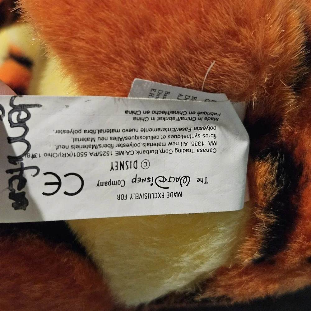 Vintage‎ Disneyland Explorer Winnie the Pooh Classic Tigger Plush Lot of 2
